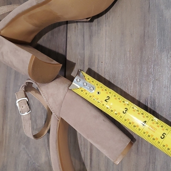 Steve Madden SaraII Suede high block heels sandals shoes sz 8.5M - Picture 12 of 12